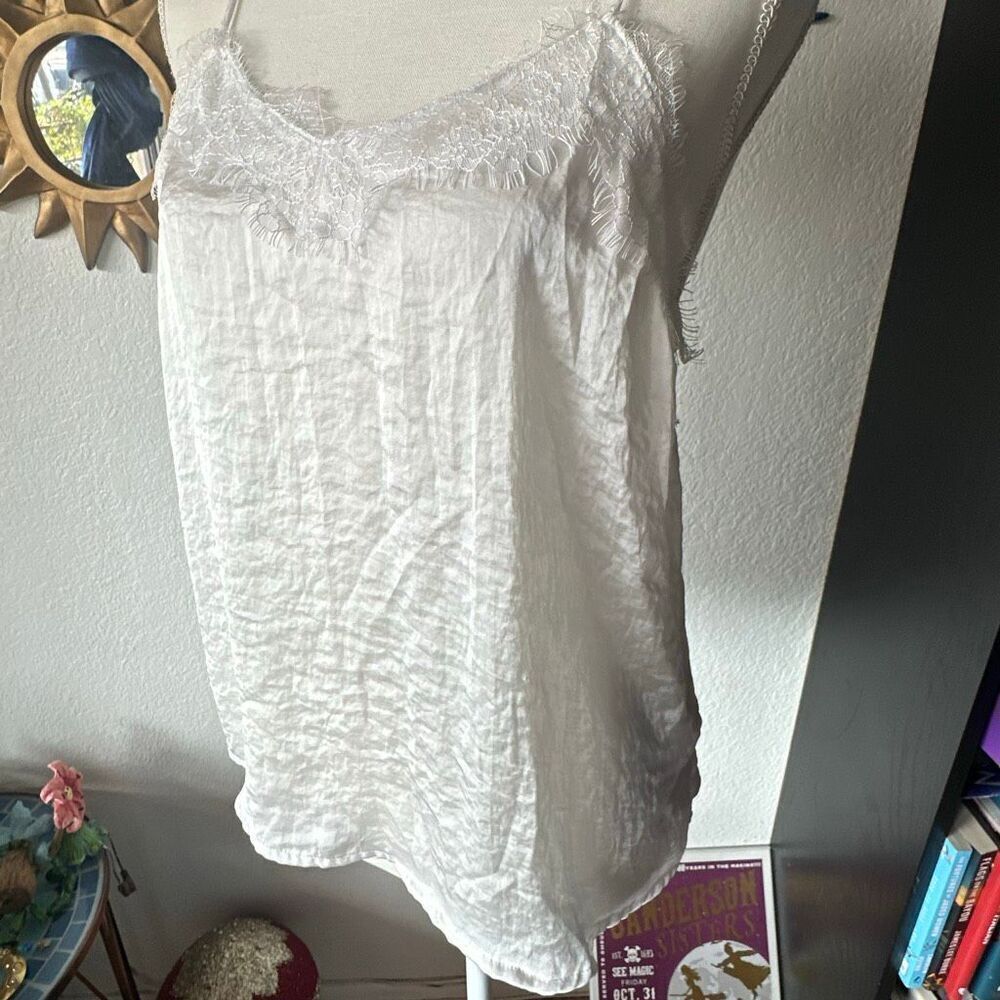 Nine West Size Small Satin / Silky blouse spaghetti strap lace appliqué - Picture 4 of 4